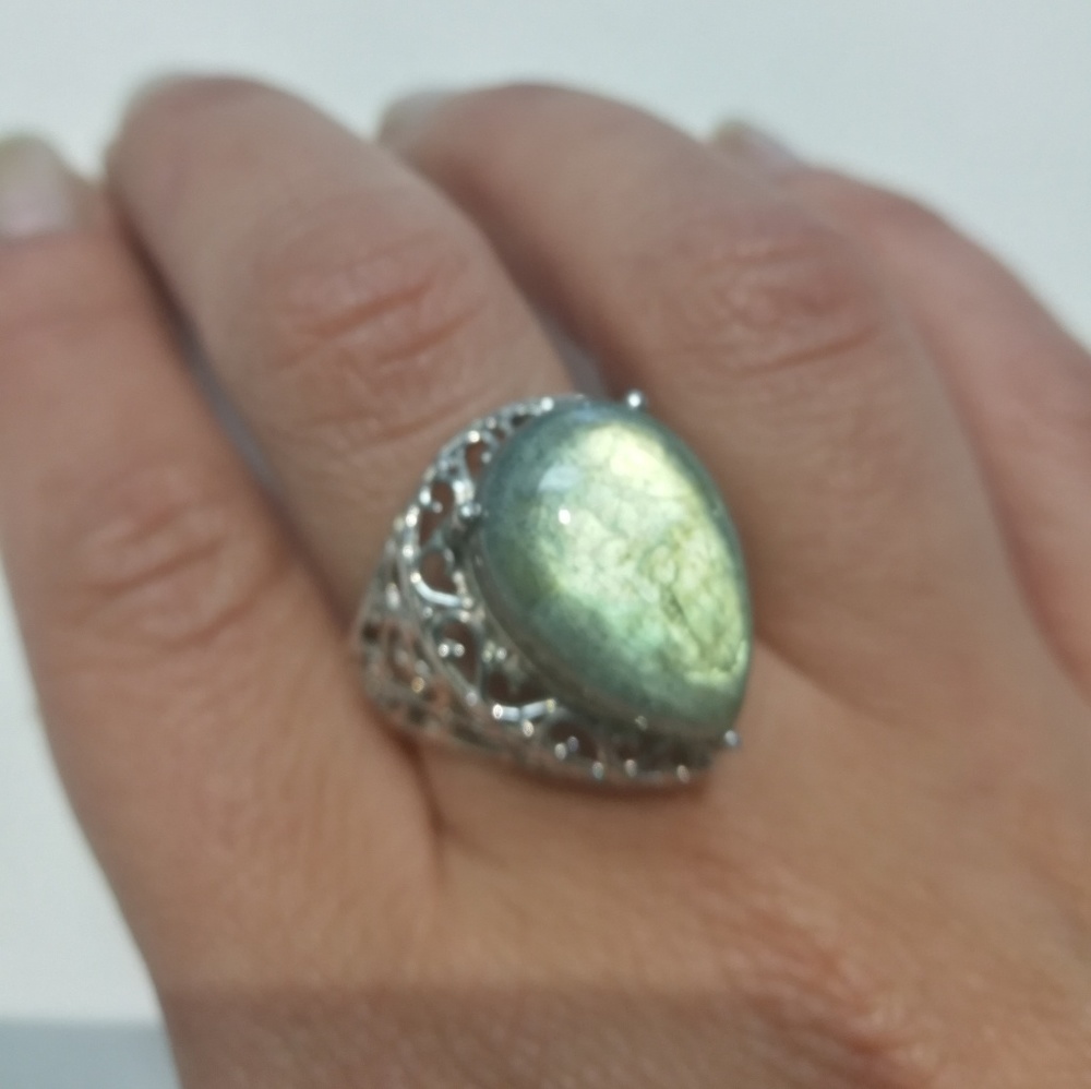 Silver and gem stone ring